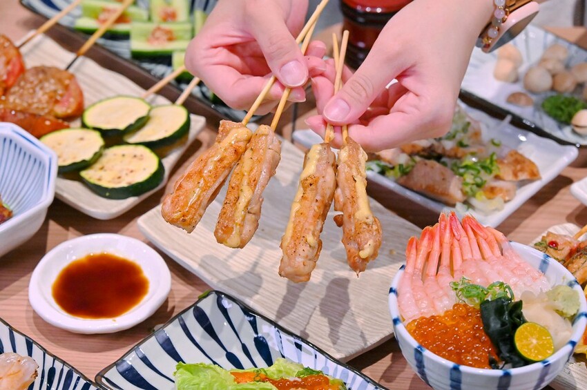 台中勤美新開幕台中勤美居酒屋 豪華海鮮丼飯 日式關東煮 串燒都推薦/百川酒場