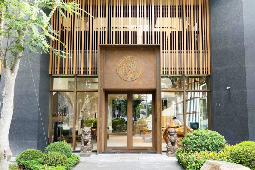 台中隱藏版茶藝館,品茗採預約制,全程由專業茶藝師服務,感受獨特的茶席文化