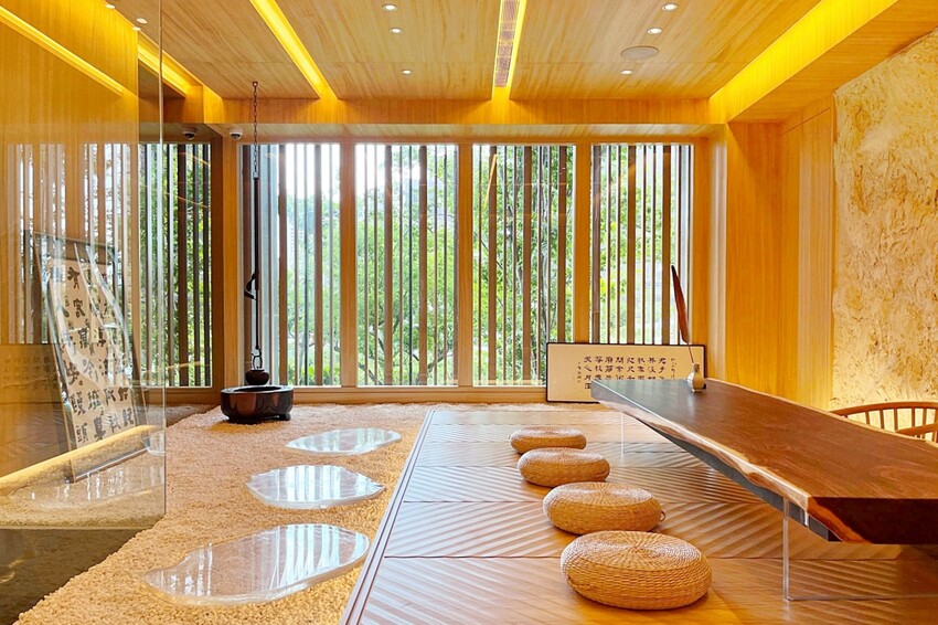 台中隱藏版茶藝館,品茗採預約制,全程由專業茶藝師服務,感受獨特的茶席文化