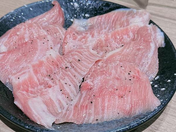 台北市中山區中山區美食------自己烤大優惠的Luigi路易奇電力公司(中山第一電廠)