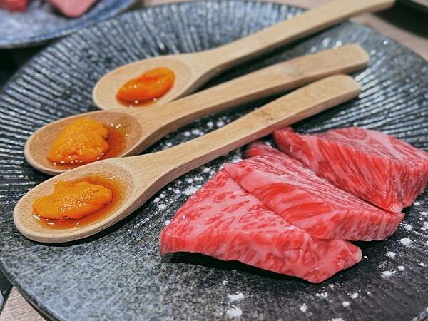 台北市中山區中山區美食------自己烤大優惠的Luigi路易奇電力公司(中山第一電廠)