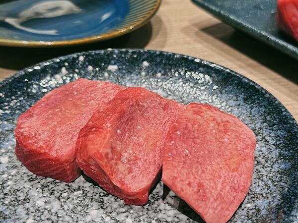 台北市中山區中山區美食------自己烤大優惠的Luigi路易奇電力公司(中山第一電廠)