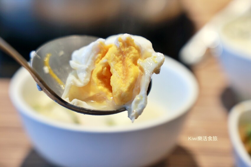 火鍋世家彰化二代尊爵店︱彰化市美食火鍋超浮誇系綜合牛大胃王鍋超澎湃30盎司大嗑全牛拼盤、父親節限定開背