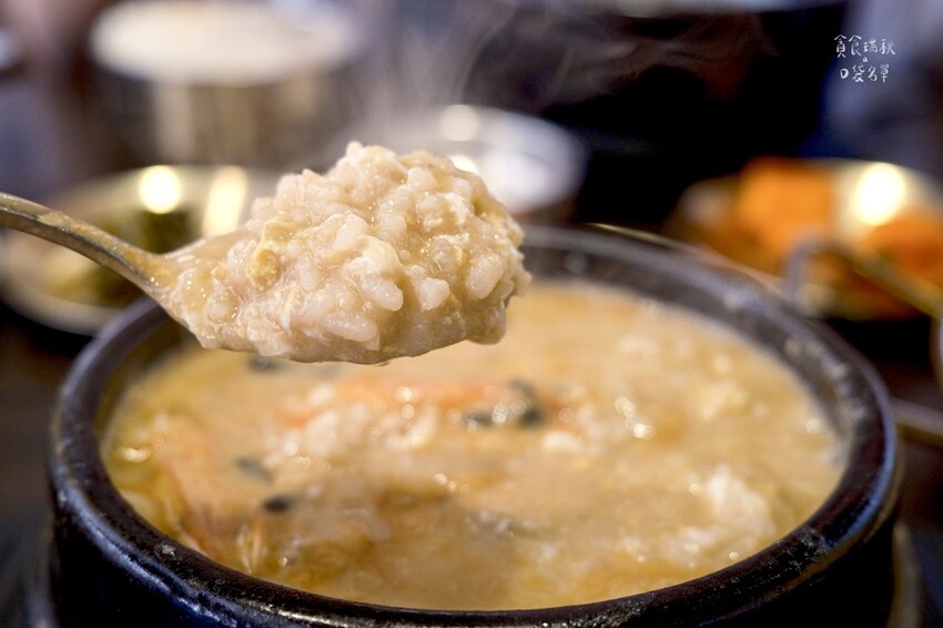 台中南屯｜人氣韓式料理！豬肉湯飯專賣，雪濃湯、菜包肉、韓式鮑