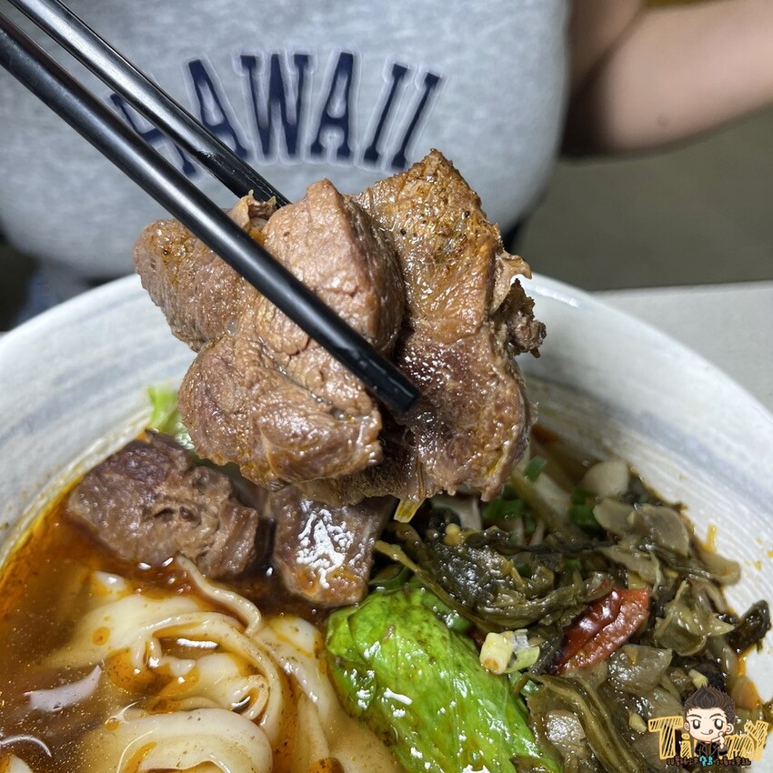 相見恨晚的道地重慶麵食料理！必點肥腸湯泡飯又麻又辣好過癮！