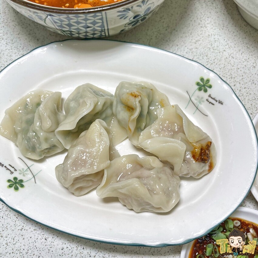 相見恨晚的道地重慶麵食料理！必點肥腸湯泡飯又麻又辣好過癮！