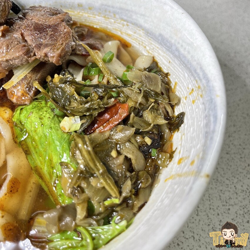 相見恨晚的道地重慶麵食料理！必點肥腸湯泡飯又麻又辣好過癮！
