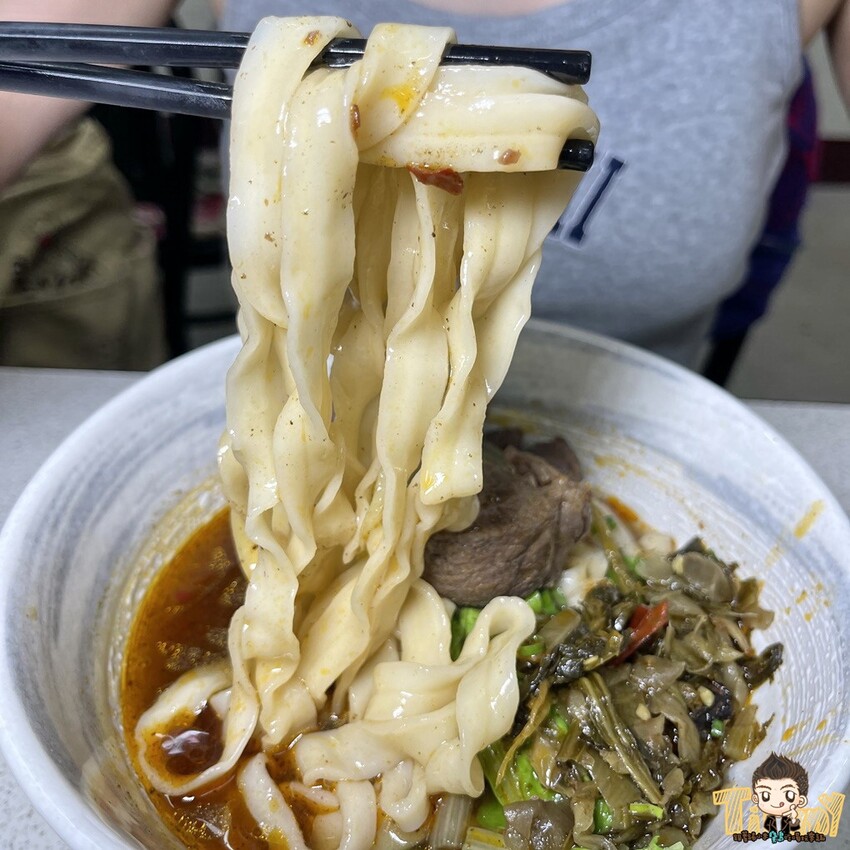 相見恨晚的道地重慶麵食料理！必點肥腸湯泡飯又麻又辣好過癮！