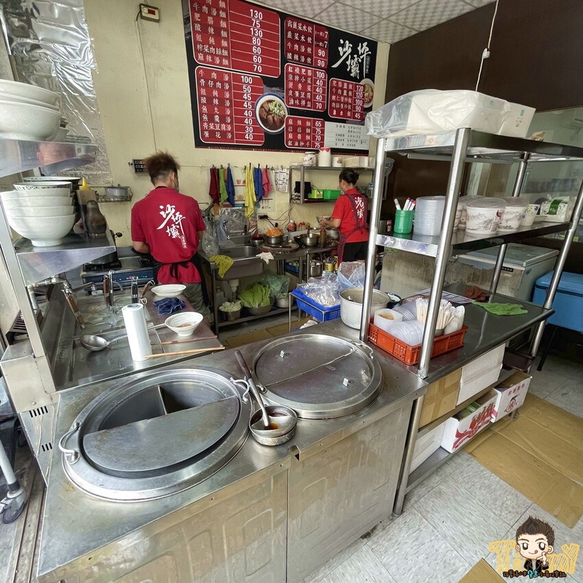 相見恨晚的道地重慶麵食料理！必點肥腸湯泡飯又麻又辣好過癮！