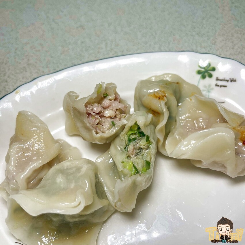 相見恨晚的道地重慶麵食料理！必點肥腸湯泡飯又麻又辣好過癮！