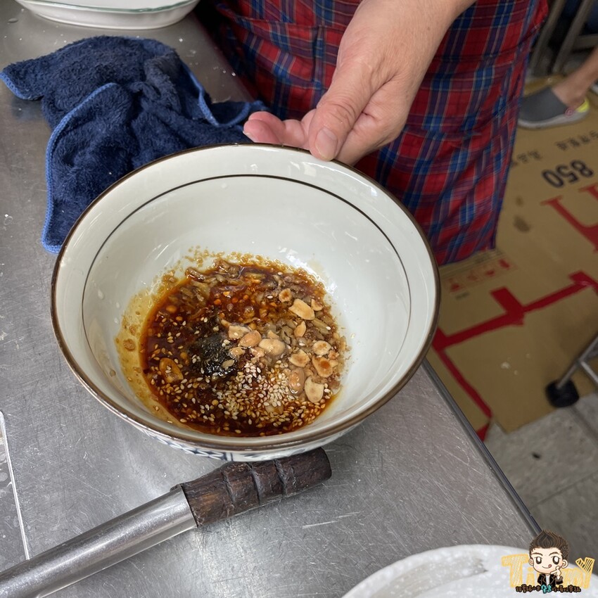 相見恨晚的道地重慶麵食料理！必點肥腸湯泡飯又麻又辣好過癮！