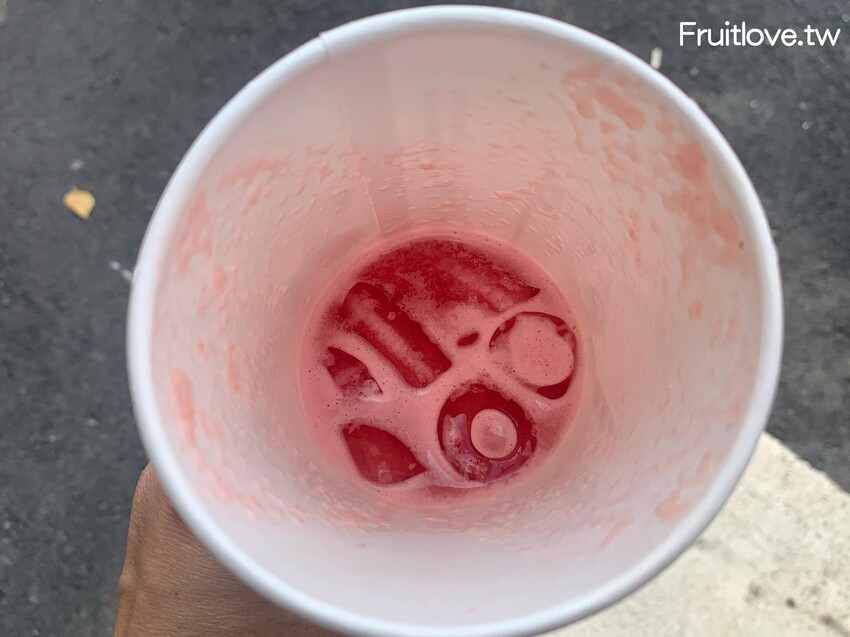 地下道蔥油餅餡餅西瓜汁⟩酥香而不油膩的蔥油餅,還有滿滿料的韭菜盒子與好喝的西瓜汁-台中東區美食 @果果愛Fruitlove