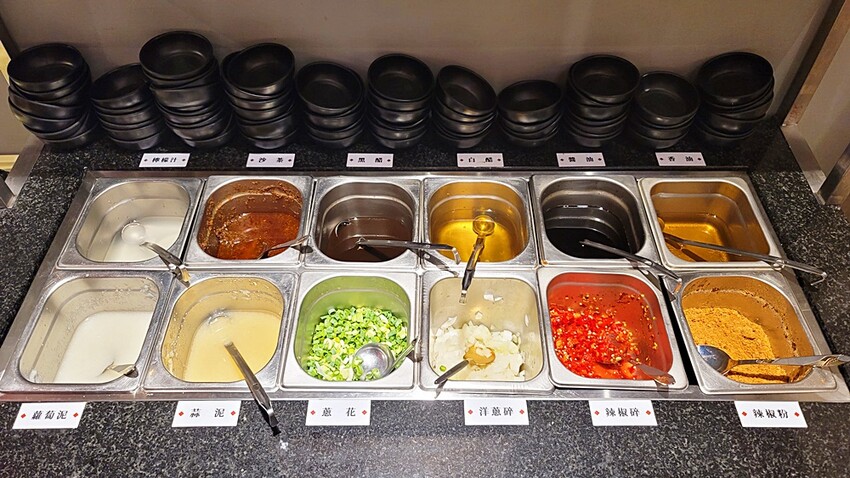 開幕限定！！ 火鍋+蒙古烤肉吃到飽最低只要$278，爽嗑50種以上食材，還免收服務費！