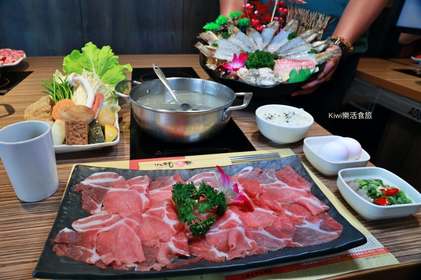 地表最強霸氣綜合牛肉盤太浮誇惹！連父親節限定澎湃海鮮拼盤讓我們稱讚不已，自助Buffet無限暢飲～非假日客滿請儘早預約起來呀！