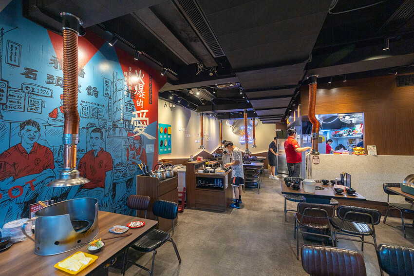 雅香石頭火鍋汐止店｜肉控必訪超大肉片！超狂爆炒鍋物上百種食材平價食材吃到爽，在地人激推的汐止火鍋神店，2025新北美食推薦
