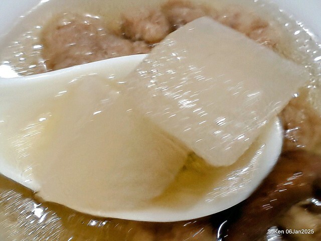 台北興安街強記圓環肉羹滷肉飯(Light dishes with Meat soup, Spare ribs soup and Baised Rice with Pork and Soy Sauce) by SJKen on Jan 6, 2025.