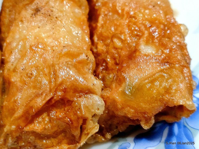 台北興安街強記圓環肉羹滷肉飯(Light dishes with Meat soup, Spare ribs soup and Baised Rice with Pork and Soy Sauce) by SJKen on Jan 6, 2025.