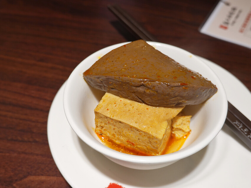 台北大安—鼎王麻辣鍋｜台中起家麻辣鍋霸主 豆腐鴨血無限續加｜東區、忠孝復興