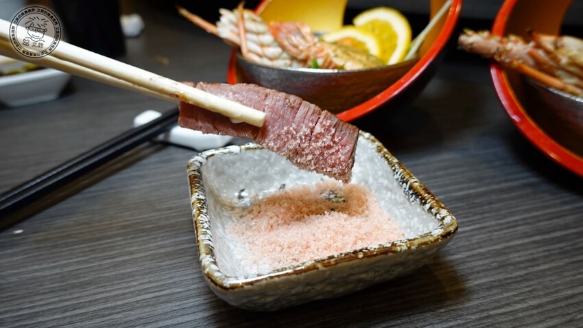 【 三峽日本料理 】父親節還找不到去哪慶祝嗎？來東街日本料理絕對是最好的選擇，不論是日本料理、合菜、桌