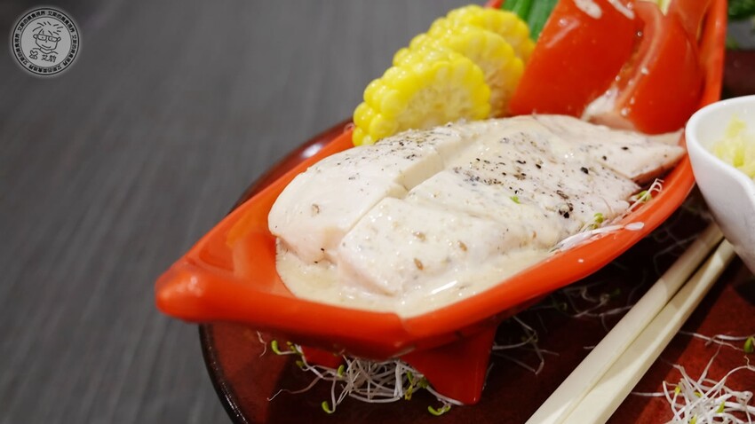 【 三峽日本料理 】父親節還找不到去哪慶祝嗎？來東街日本料理絕對是最好的選擇，不論是日本料理、合菜、桌