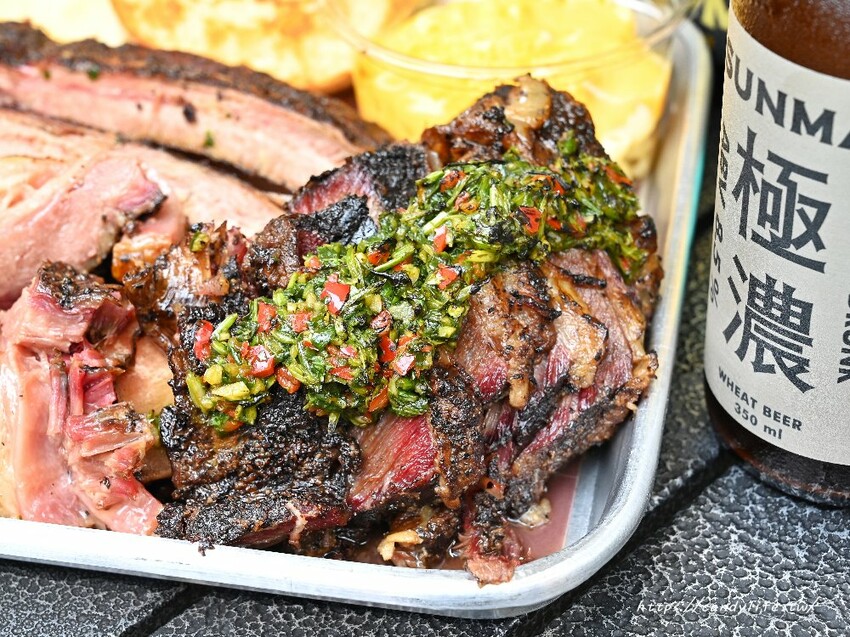 高雄人氣Celebrate BBQ 慶祝燒烤快閃台中，聯名Ivorish生吐司，一週只營業三天！