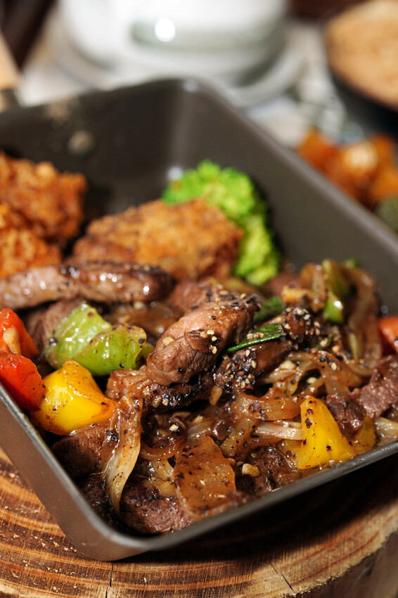 善化美食聚餐餐廳推薦:老胡記,環境典雅、餐點精緻,三杯梅香松 善化美食聚餐餐廳推薦:老胡記,環境典雅、餐點精緻,三杯梅香松