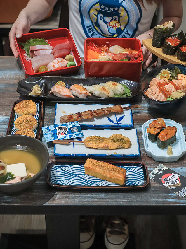 竹北日式料理 馬的生食丼 新鮮海鮮生食丼飯加點鮮魚味增湯只要$9元 內用免費續湯 Google評論鮭魚卵手捲買一送一