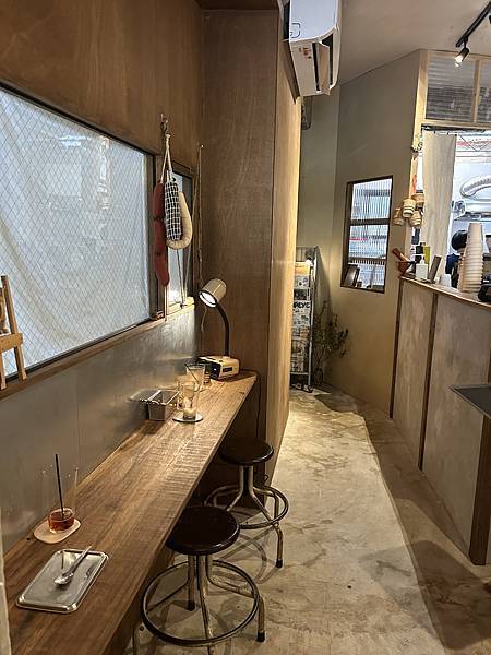 台南中西區必訪咖啡店回歸！日式木質系ゴゴ台所2.0，經典塔可飯必點。