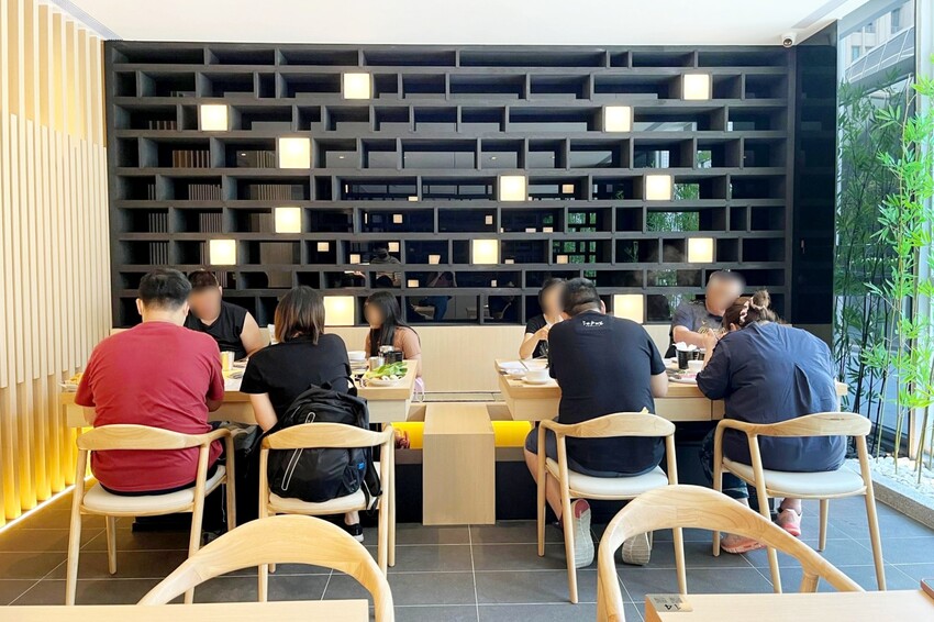 築間全台最大旗艦店在台中插旗啦！「火鍋+烤物」兩吃超滿足，還有蔬菜、飲料與冰淇淋吃到飽！