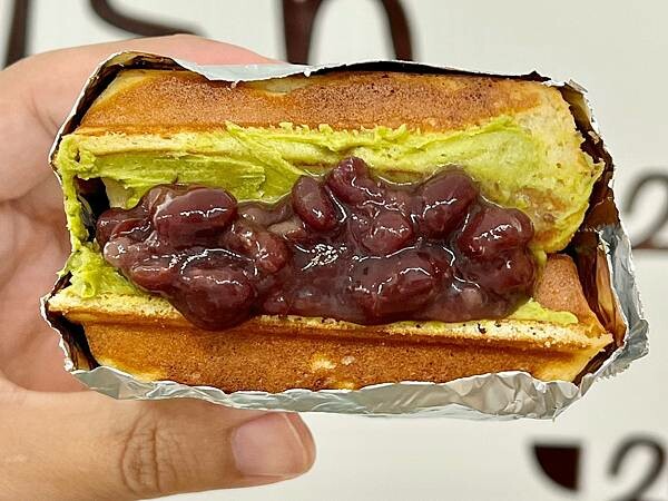 ＋（台北鬆餅）微笑的魚台北榮星花園店～招牌自選雙拼鬆餅、香噴