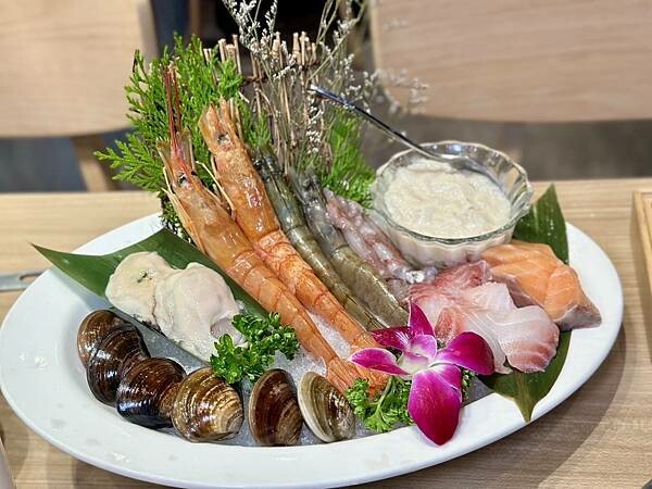 [信義區火鍋] 汆食 作伙鍋 統一時代百貨店  / 台北麻辣