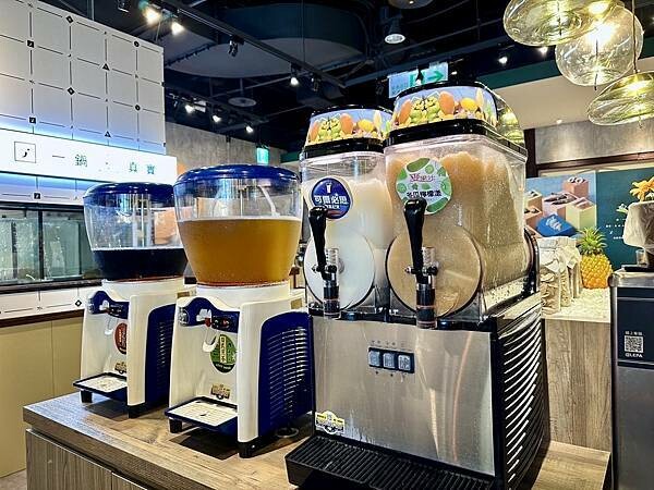 [信義區火鍋] 汆食 作伙鍋 統一時代百貨店  / 台北麻辣