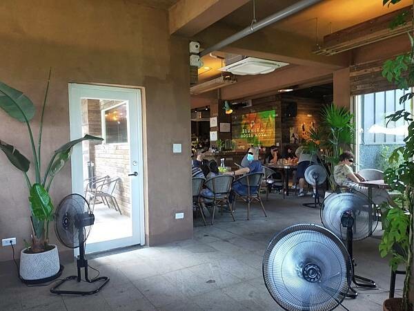 宜蘭蘇澳笑ㄟ咖啡~南方澳內埤海灘咖啡~看海聽海的午茶悠閒時光