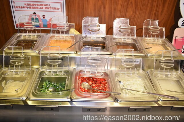 肉多多大變身 網路溫度計好感度，星等及聲量排行蟬聯兩年第一名 | 爆紅的石頭湯竟然在肉多多讓我吃到，難怪已經開了50家直營店 榜上有名的夜宵火鍋