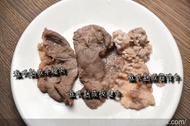 肉多多大變身 網路溫度計好感度，星等及聲量排行蟬聯兩年第一名 | 爆紅的石頭湯竟然在肉多多讓我吃到，難怪已經開了50家直營店 榜上有名的夜宵火鍋