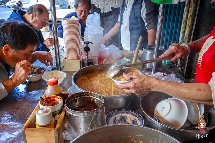 台北市萬華區【萬華美食】歐仔麵線，萬華在地60年蚵仔麵線推薦
