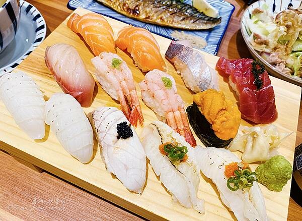 蘆洲壽司推薦│秋壽司-蘆洲高CP值專業壽司店,高貴不貴等級非常高,食材新鮮,每日隱藏版日本直送海鮮,比吃連鎖壽司店還值得│蘆洲美食推薦-53.jpg 蘆洲壽司推薦│秋壽司-蘆洲高CP值專業壽司店,高貴不貴等級非常高,食材新鮮,每日隱藏版日本直送海鮮,比吃連鎖壽司店還值得│蘆洲美食推薦-53.jpg