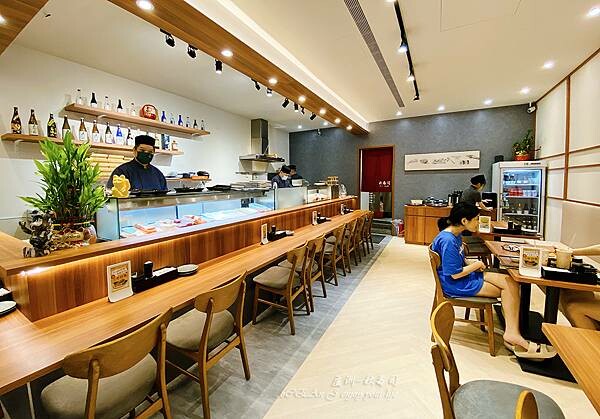 蘆洲壽司推薦│秋壽司-蘆洲高CP值專業壽司店,高貴不貴等級非常高,食材新鮮,每日隱藏版日本直送海鮮,比吃連鎖壽司店還值得│蘆洲美食推薦-04.jpg 蘆洲壽司推薦│秋壽司-蘆洲高CP值專業壽司店,高貴不貴等級非常高,食材新鮮,每日隱藏版日本直送海鮮,比吃連鎖壽司店還值得│蘆洲美食推薦-04.jpg