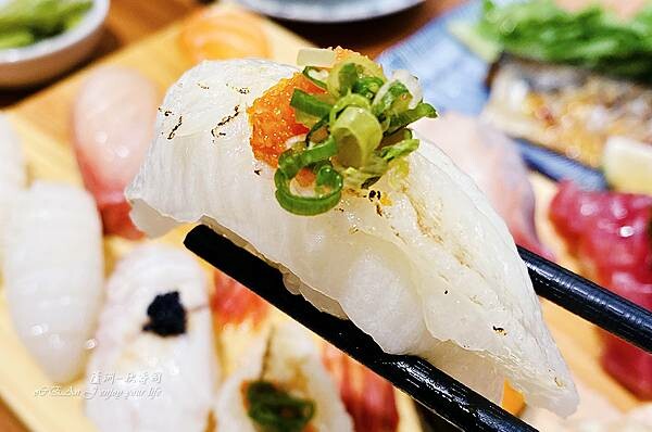 蘆洲壽司推薦│秋壽司-蘆洲高CP值專業壽司店,高貴不貴等級非常高,食材新鮮,每日隱藏版日本直送海鮮,比吃連鎖壽司店還值得│蘆洲美食推薦-61.jpg 蘆洲壽司推薦│秋壽司-蘆洲高CP值專業壽司店,高貴不貴等級非常高,食材新鮮,每日隱藏版日本直送海鮮,比吃連鎖壽司店還值得│蘆洲美食推薦-61.jpg