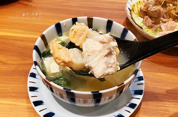 蘆洲壽司推薦│秋壽司-蘆洲高CP值專業壽司店,高貴不貴等級非常高,食材新鮮,每日隱藏版日本直送海鮮,比吃連鎖壽司店還值得│蘆洲美食推薦-33.jpg 蘆洲壽司推薦│秋壽司-蘆洲高CP值專業壽司店,高貴不貴等級非常高,食材新鮮,每日隱藏版日本直送海鮮,比吃連鎖壽司店還值得│蘆洲美食推薦-33.jpg