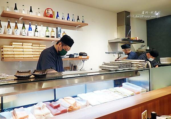 蘆洲壽司推薦│秋壽司-蘆洲高CP值專業壽司店,高貴不貴等級非常高,食材新鮮,每日隱藏版日本直送海鮮,比吃連鎖壽司店還值得│蘆洲美食推薦-22.jpg 蘆洲壽司推薦│秋壽司-蘆洲高CP值專業壽司店,高貴不貴等級非常高,食材新鮮,每日隱藏版日本直送海鮮,比吃連鎖壽司店還值得│蘆洲美食推薦-22.jpg