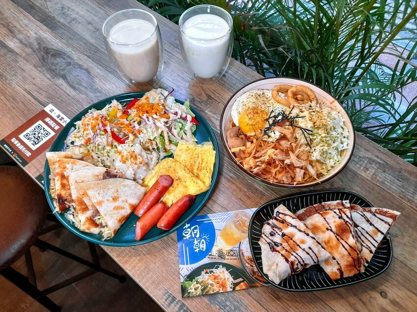 【美食】「朝朝早午餐」炒麵、捲餅、早午餐，古亭早午餐推薦、古