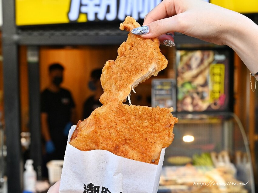 潮麻吉｜台中最潮雞排店就是這一間！六種口味香雞排，香酥、脆皮兩種口感，還有各式炸物也很厲害！