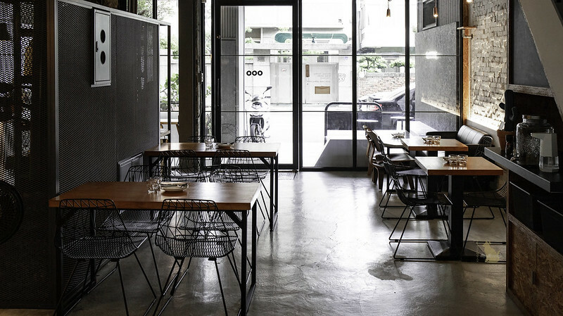 台中北區｜ OOO 蔬食餐酒館 靈魂咖哩觸動人心