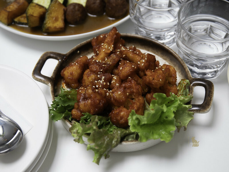 台中北區｜ OOO 蔬食餐酒館 靈魂咖哩觸動人心