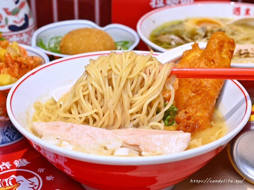 週末炸雞俱樂部｜北部人氣俱樂部進軍台中，凌晨也吃得到漢堡、炸雞、拉麵