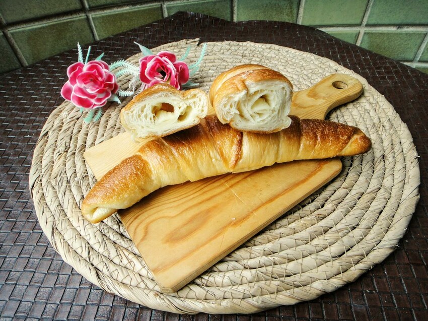 【美食】「川雨」鹽可頌、波蘿、蛋黃酥,大安區麵包店推薦、科技