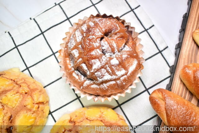 科技大樓美食 | 川雨麵包店 職人手作麵包 香鬆軟 完全不添加化學防腐劑
