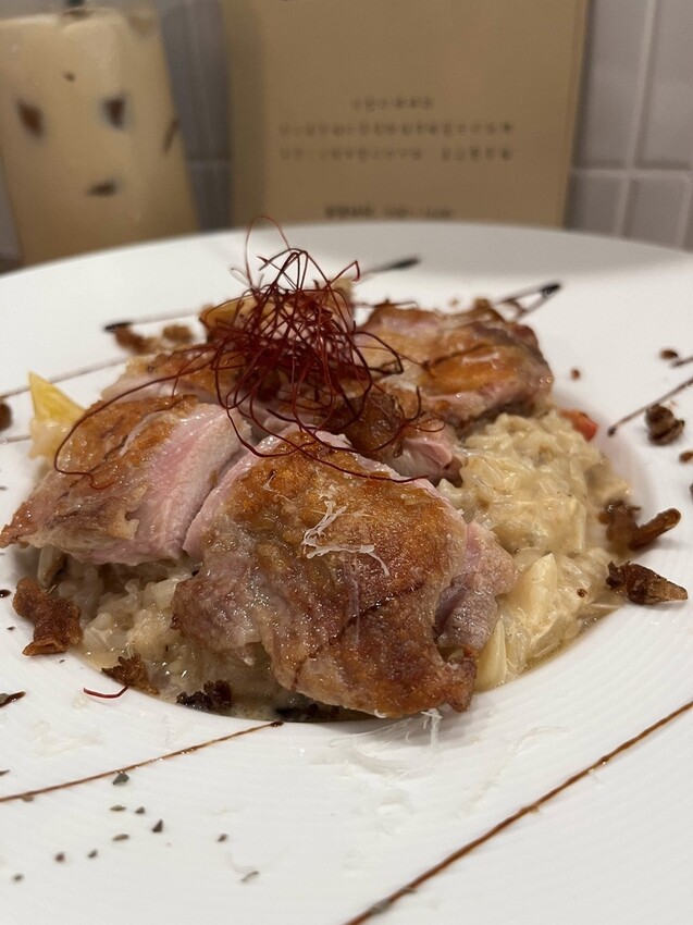 桃園市桃園區【桃園早午餐】桃園區早午餐的好選擇!【日季Cafe】義大利麵燉飯口味好獨特!歐包盤一吃就想再回訪!