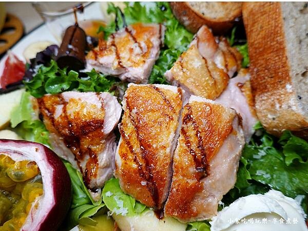 嫩煎香草雞腿手作藜麥歐包拼盤-日季cafe (2).jpg 嫩煎香草雞腿手作藜麥歐包拼盤-日季cafe (2).jpg